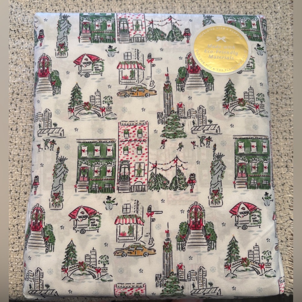 Christmas in New York City FULL size Sheet Set NWT